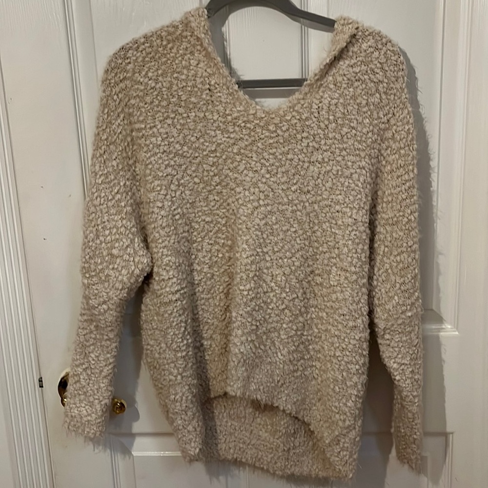 Hooded sweater